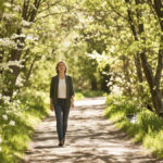 Manfaat-Berjalan-Kaki-Di-Alam-Terbuka-Untuk-Menghilangkan-Penat-Dan-Stres